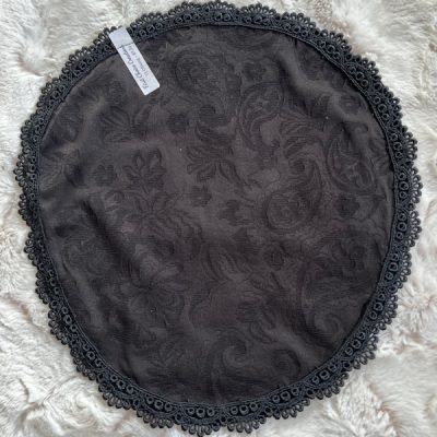 Embossed Knit Oblong Veil, size 11, Black