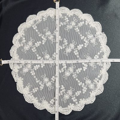 White Lace Veil, 9 x 8.5 inches, #1